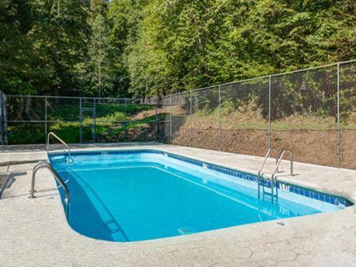 Barenberg Cabin - Secluded Unobstructed Panoramic Smoky Mountains View With Two Master Suites, Loft Game Room, And Hot Tub جاتلينبرج المظهر الخارجي الصورة